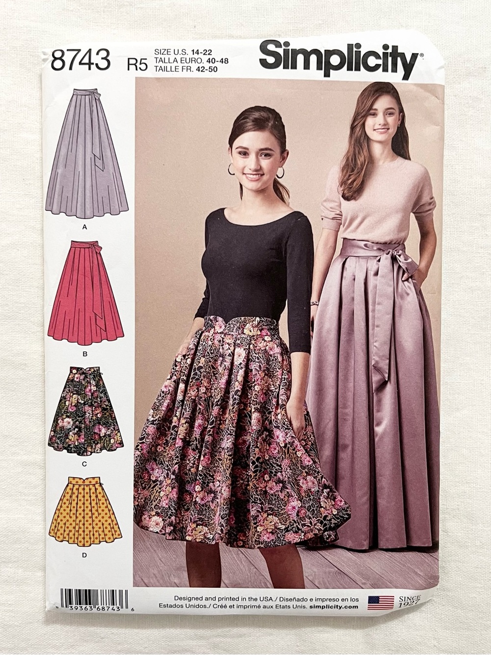 Simplicity 8743 Pleated Skirt Sewing Pattern Size 14-22
